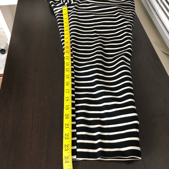LOFT Julie Capri Crop Pants Striped - Picture 7 of 8